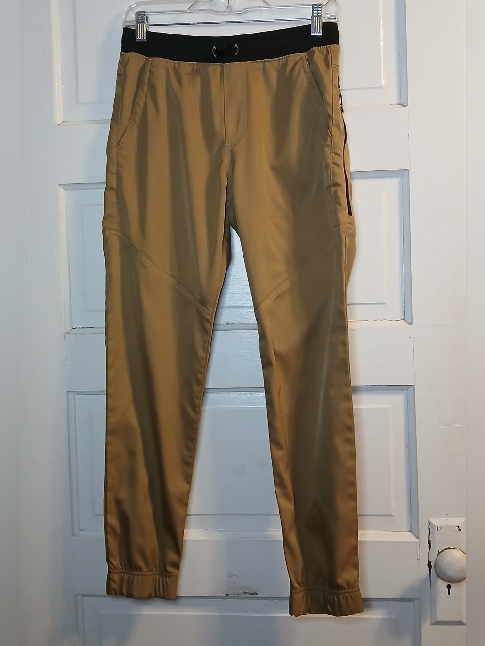 Wrangler Youth Size 16 Jogger Pants Tan Elastic Waist Hiking Lightweight Kids